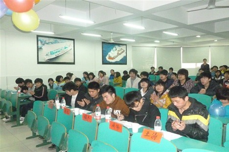 学生廉政教育“学雷锋,做先锋”演讲比赛