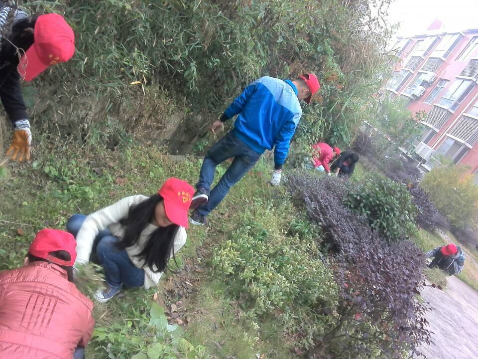 电气工程学院开展去儿童福利院“送温暖”活动