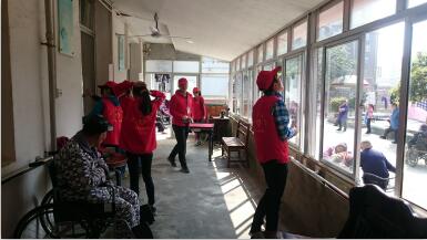 电气工程学院开展敬老院志愿服务活动.