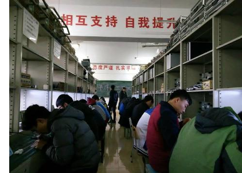 电气工程学院举办首届“电子焊接工艺”大赛