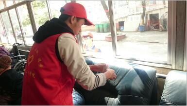 电气工程学院开展敬老院志愿服务活动.