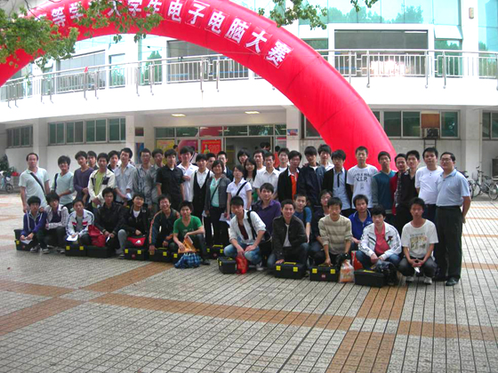我校学生参加江西省大学生电子制作大赛成绩突出